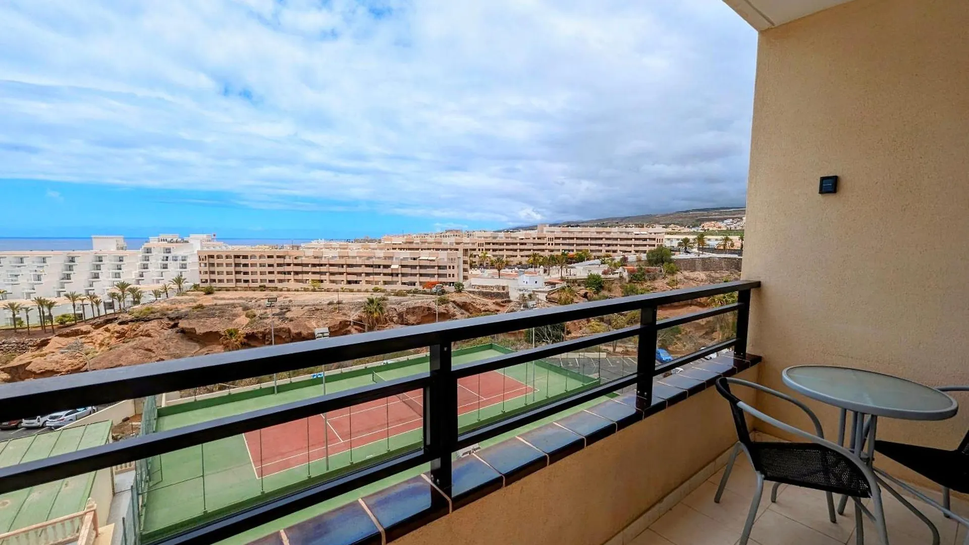Apartment In Club Paraiso Ocean View, Wi-Fi Playa Paraiso  Playa Paraiso (Tenerife)